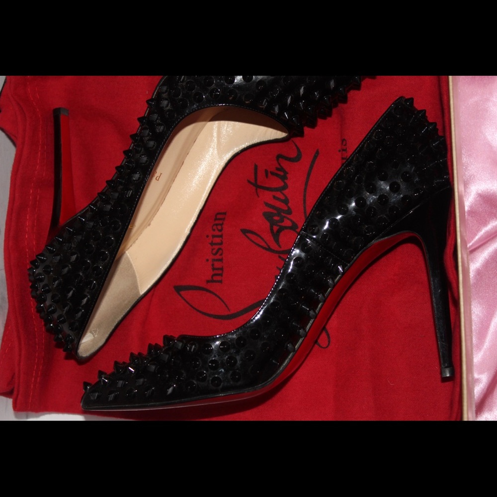 Black Spike Louboutin Pigalle Pumps - Picture 1 of 4